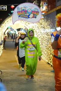 BIB: 50145
                            <button type="button" onclick="openModal(21830698)" class="btn btn-primary btn-sm float-right btn-popup" data-toggle="modal" data-target=".modal-high-quality">
                        <i class="fas fa-shopping-cart"></i> Add to Cart
                    </button>
                                            <button type="button" onclick="isThisMe(21830698, true)" class="btn btn-success btn-sm float-right btn-popup btn-isme hidden" data-toggle="tooltip" data-placement="bottom" title="นี่คือรูปของคุณใช่ไหม คลิกที่นี่เพื่อเอาเข้าอัลบั้ม">
                        <i class="fas fa-plus"></i> Add to album
                    </button>
                    <button type="button" onclick="isThisMe(21830698, false)" class="btn btn-warning btn-sm float-right btn-popup btn-isnotme hidden">
                        <i class="fas fa-ban"></i> Remove from album
                    </button>